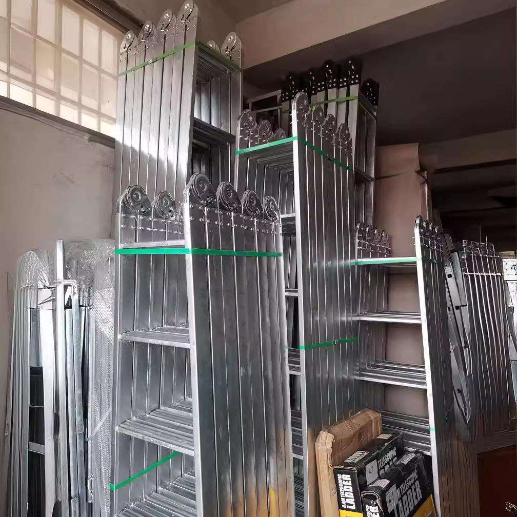 镀锌铁梯人字梯家用折叠人字两用铁梯双侧加厚红铁梯子防滑便携梯