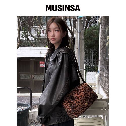 TOOAMO BELLA 麂皮方形包 豹纹韩国官网直邮进口MUSINSA