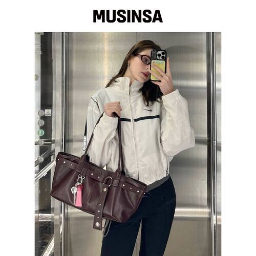 RAIMENT Stud Strap Boat Bag_红棕色 MUSINSA韩国官网直邮进口