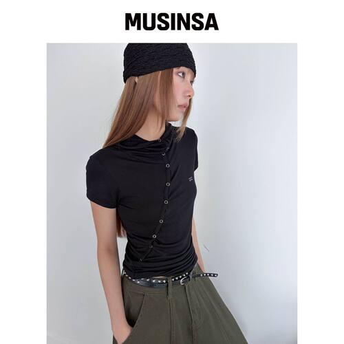 CHICKS 拉链扣皱褶修身短袖连帽衫 黑色 MUSINSA韩国官网直邮进口