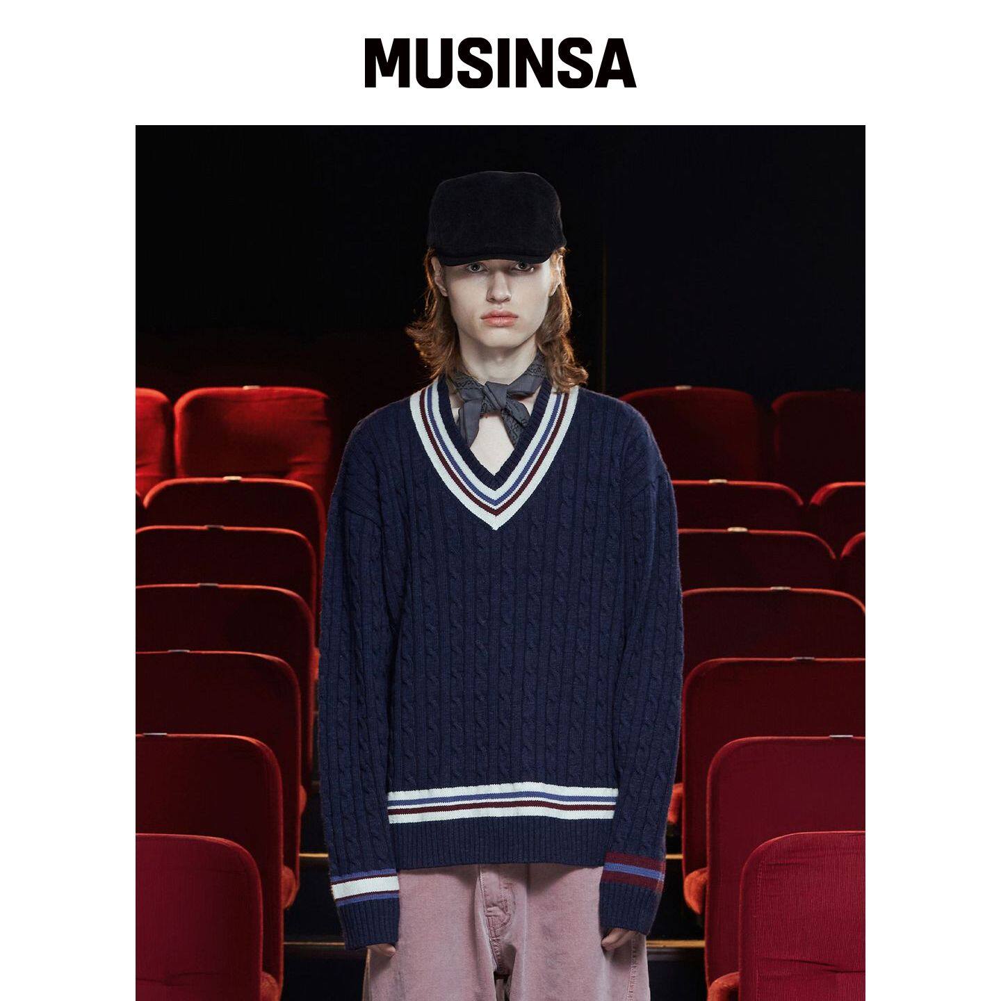 UNALLOYED 线缆V领板球针织衫 / 婴儿蓝 MUSINSA韩国直邮官方正品