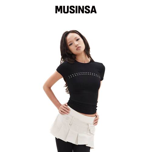 HILLDA ORR STUD SLIM TEE [VLACK] MUSINSA韩国官网直邮进口