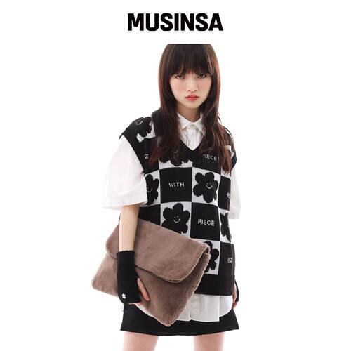 PIECE MAKER MACARON FUR CLUTCH (BROWN)韩国官网直邮进口
