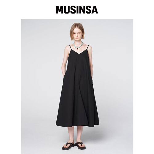 320SHOWROOM 棉质V领口袋连衣裙 黑色韩国官网直邮进口MUSINSA