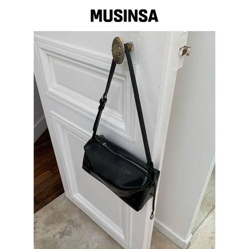 SOMEWHEREBUTTER 方形肩包 - 3色 MUSINSA韩国直邮官方正品
