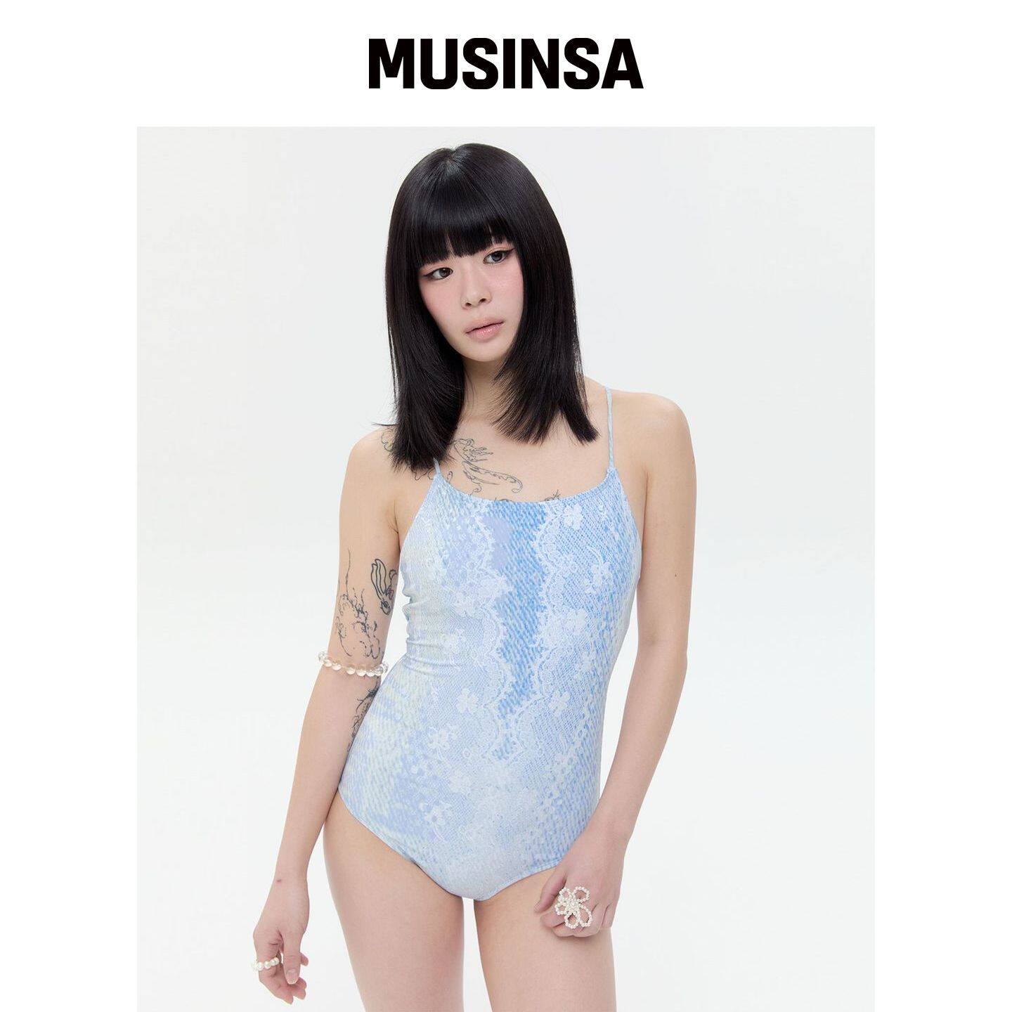 TYPESERVICE 蕾丝印花无背泳衣 [蓝色] MUSINSA韩国直邮官方正品