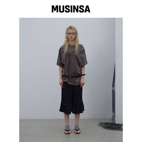 LCDC™ 褶皱字母印花T恤（棕色） MUSINSA韩国官网直邮进口