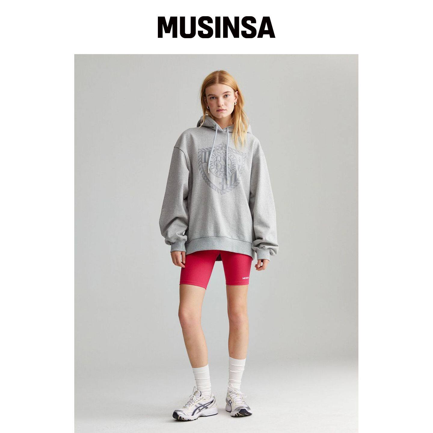 MENASOO 经典徽章连帽卫衣·灰色 MUSINSA韩国官网直邮进口