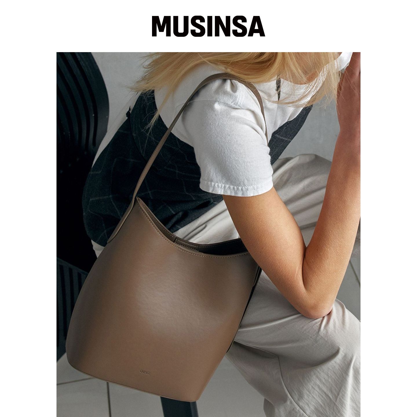 OVHEE ELLO 水桶包 Elo Bucket Bag_Taupe MUSIN韩国官网直邮进口