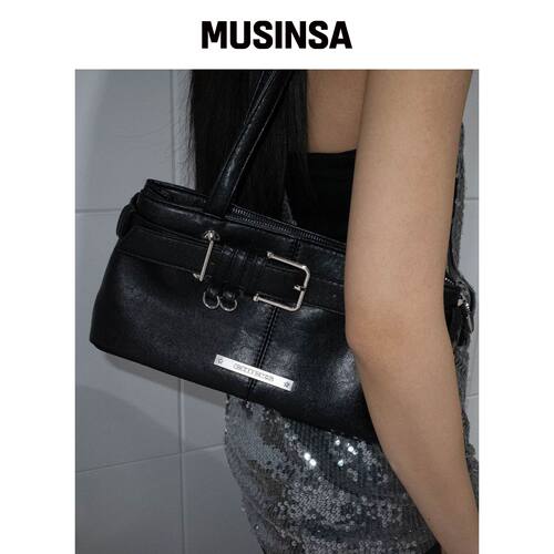 CHICKS 黑色皮带环肩背包 MUSINSA韩国直邮官方正品