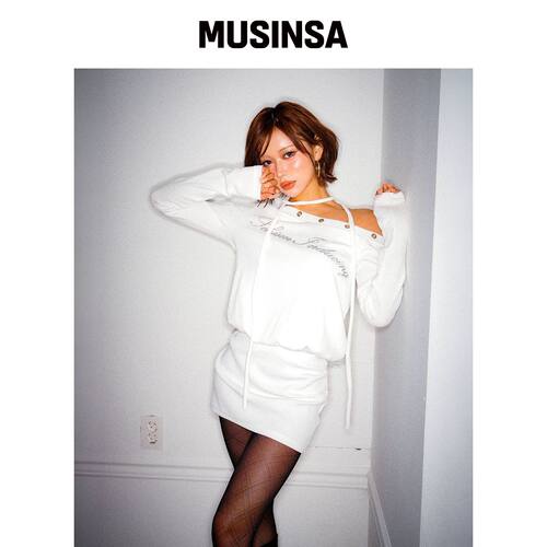 SCHISM INDUCING HEISEI GYARU 连衣裙 白色 MUS韩国官网直邮进口
