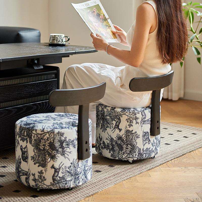家用小板凳客厅茶几木凳沙发凳滑轮矮凳带万向轮小凳子靠背椅子