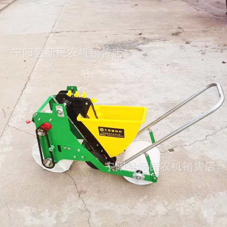 河南商丘农用大蒜点播机带电瓶手推株距行距可调带变速箱
