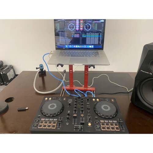 新手入门级DDJ一FLX4新手入门DJ控制器