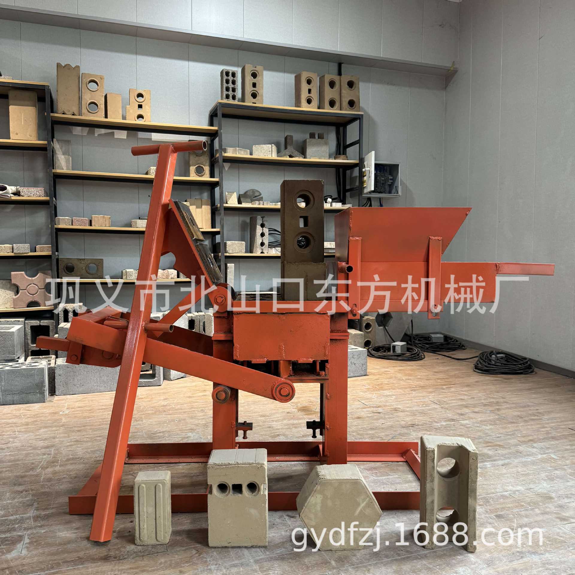 手动黏土制砖机出口空心积木砖机小型泥巴砖成型设备