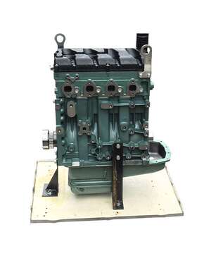 锡柴四缸130马力四气门国五电喷CA4DB1-13E5-2010柴油机基础机