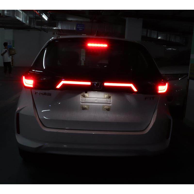 专用于2021四代飞度贯穿尾灯总成LED流光灯 刹车灯转向灯改装配件
