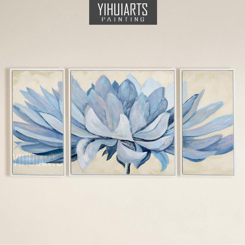 客厅装饰油画沙发背景挂画玄关组合蓝莲花纯手绘三联花卉现代简约