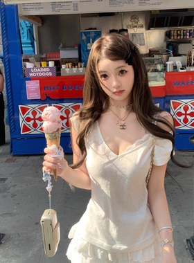 你的懒懒llan【半熟甜心】蕾丝单边吊带性感露肩拼接V领短袖t恤女