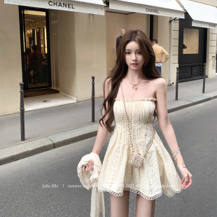 蕾丝暗纹抹胸收腰镂空钩花连衣裙女 康鹏街31号 你 懒懒llan