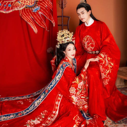 2026新款明制汉服婚服重工刺绣男女款情侣套装花嫁中式古装霞帔马