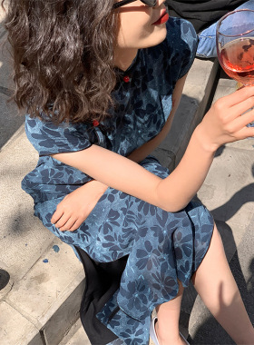 2026新款春季女新中式收腰显瘦连衣裙女民国风半开襟改良蓝色