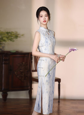 2026新款现代无袖改良旗袍连衣裙女修身收腰清冷感长款端庄大气优