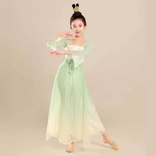 2026新款女童古典舞演出服舞蹈练功服扇子舞国风舞蹈表演服飘逸六