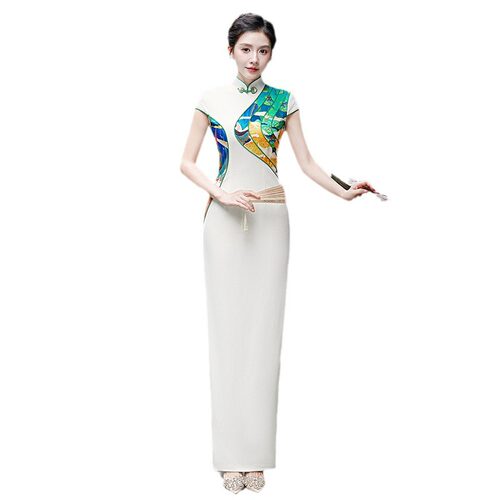 2026新款走秀演出高弹白色长旗袍优雅大气修身礼仪旗袍江山如画高