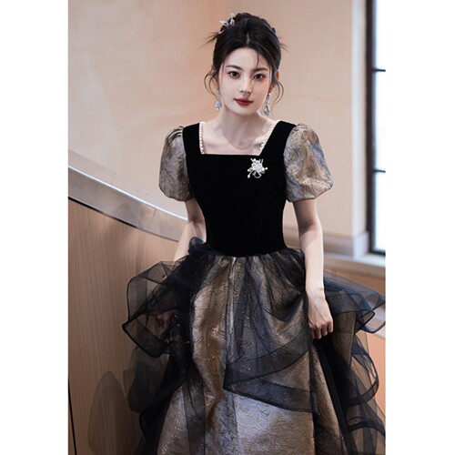 2026新款晚礼服女高级感轻奢小众高端黑色蓬蓬裙钢琴演奏主持人成