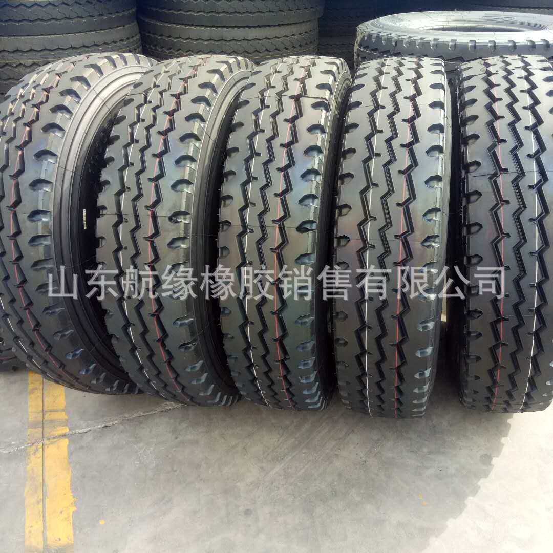 全钢丝轮胎1000R20 1100R20 1200R20卡货车载重轮胎现货