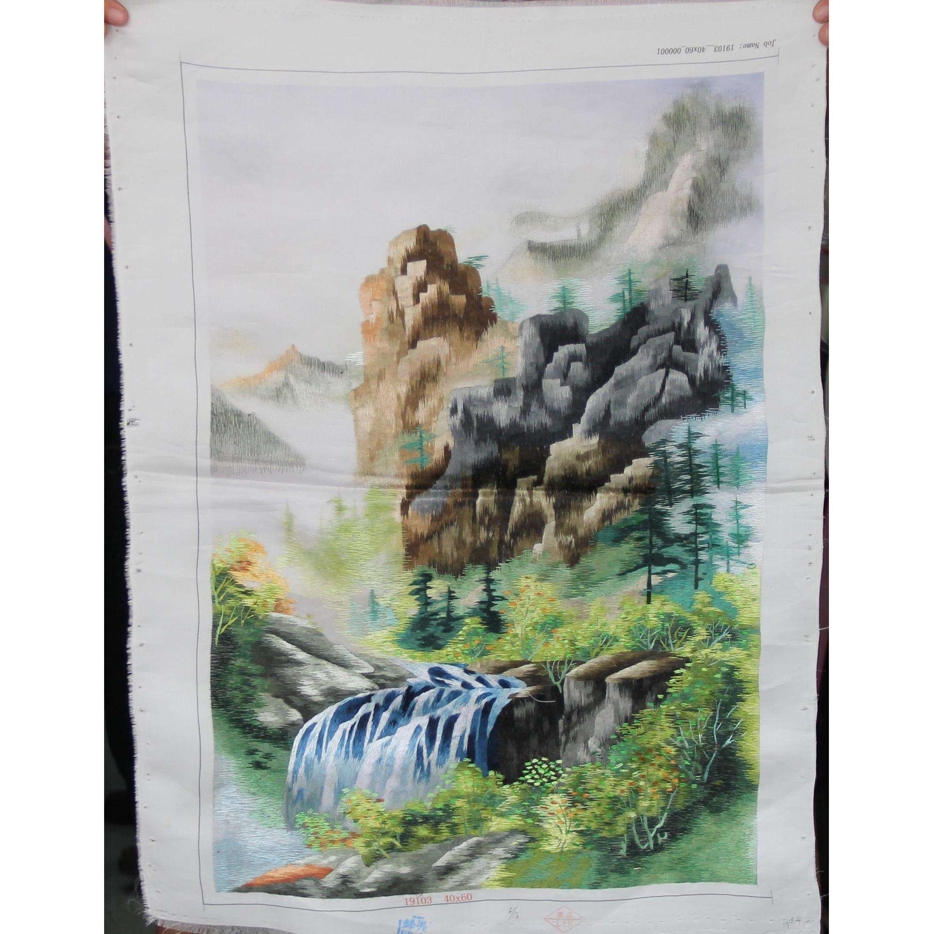苏州手工刺绣画客厅办公室装饰画苏绣山水画未装裱厂家生产