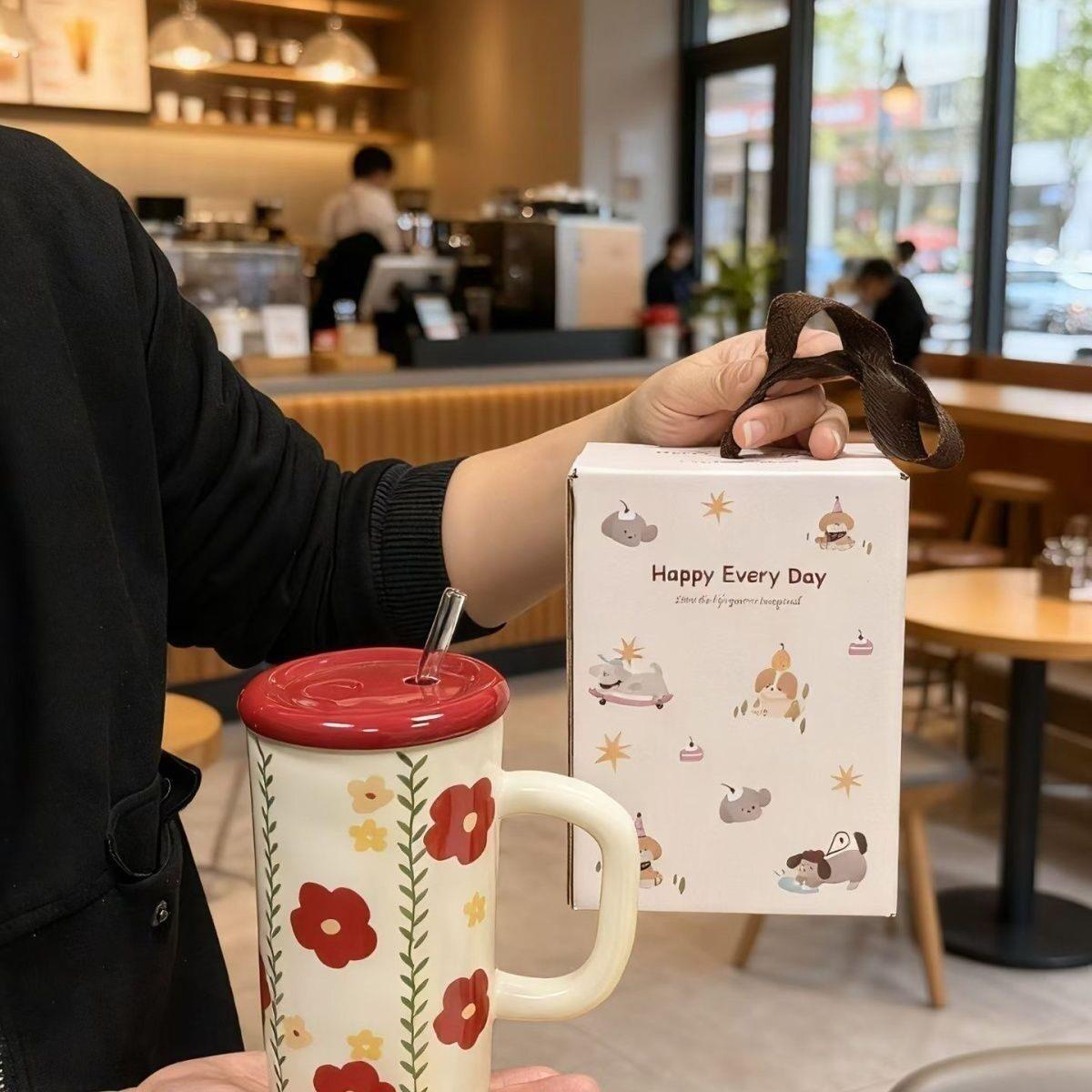 大容量陶瓷马克杯超好看独特漂亮家用喝水杯子女生办公室吸管水杯