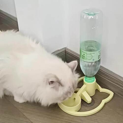 宠物自动饮水机猫咪喝水自动循环流水不插电狗狗矿泉水瓶喝水碗