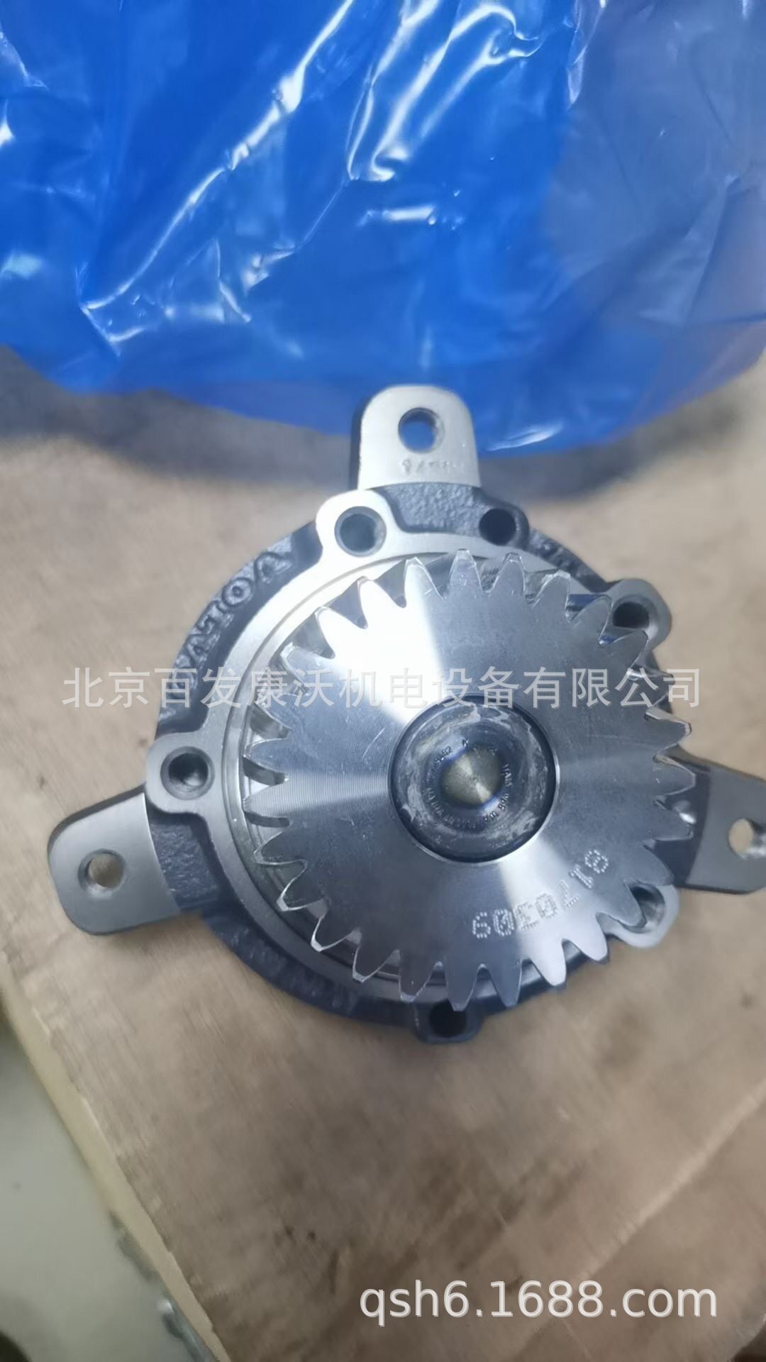 广州北京发电机组配件TAD830VE机油泵柴油泵水泵1104D马达发电机