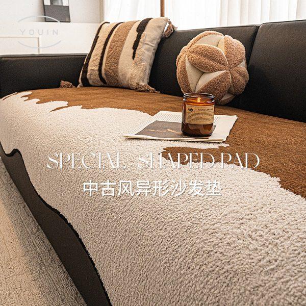 异形沙发垫轻奢高级感新款卡其色中古风沙发垫四季防滑皮沙发盖布