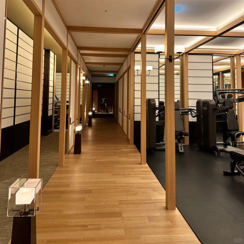 季裕棠京都柏悦酒店诧寂风奢华落地灯设计师茶室装饰客厅过道氛围