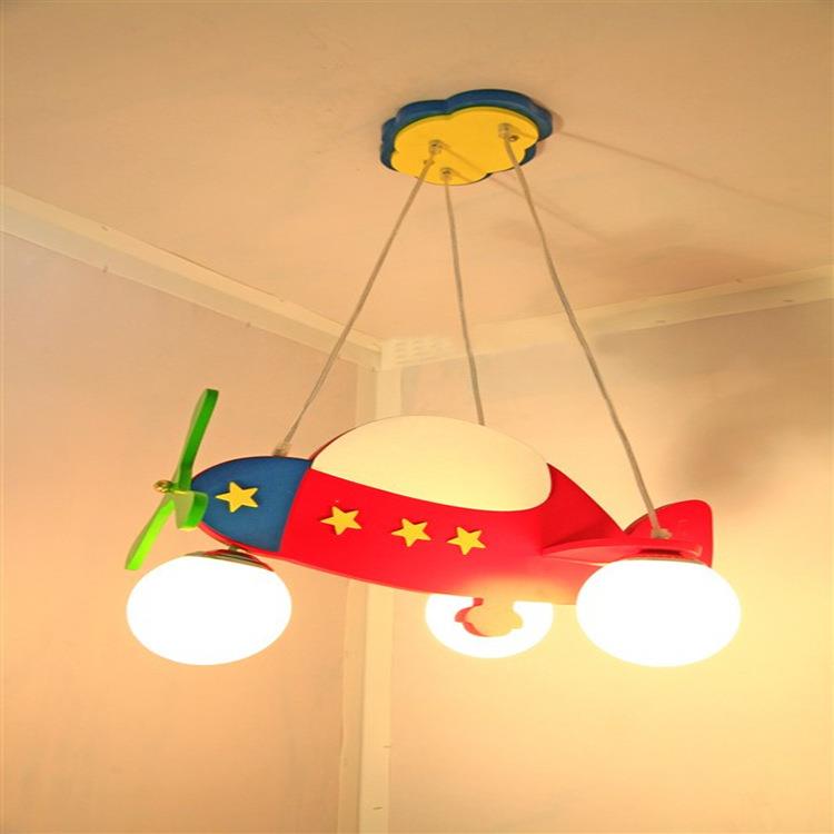 卡通儿童灯星星飞机木质LED吊灯 卧室儿童房间灯幼儿园装饰灯具