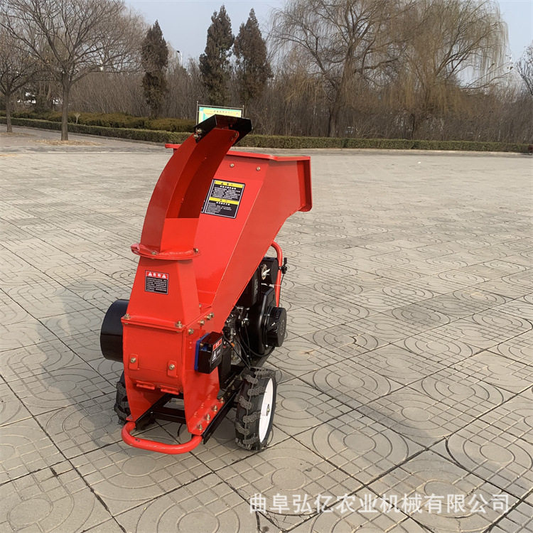 新型手推式木材粉碎机220V三项电动碎枝机园林绿化枝条树木碎枝机