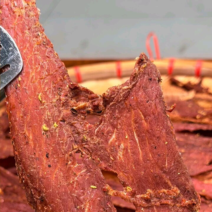 云傣牛肉干巴傣味炭烤薄片猪肉干250g装嘎嘣脆麻辣涮涮辣开袋即食