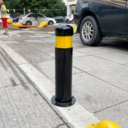 京式立柱钢管警示柱新型隔离挡车杆固定路桩防撞柱分道口柱