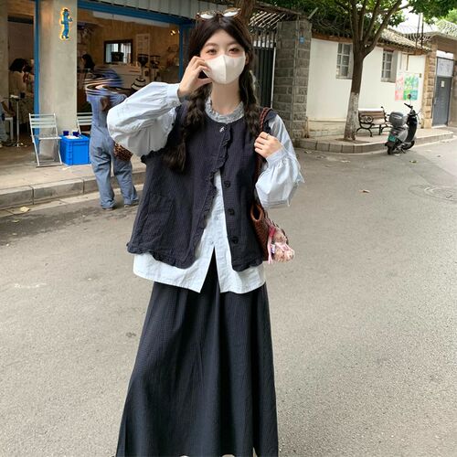 大码女装2024秋季木耳边百搭衬衫+荷叶边格子马甲+半身裙时尚套装