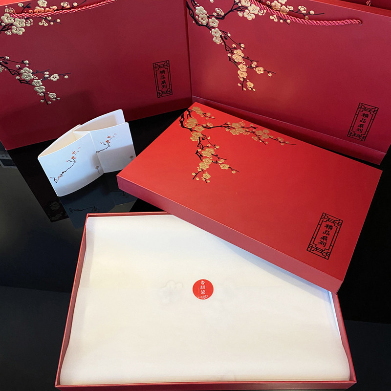 轻奢刺绣薄款羊毛围巾女秋冬中国风婆婆礼物婚礼外搭披肩妈妈新款