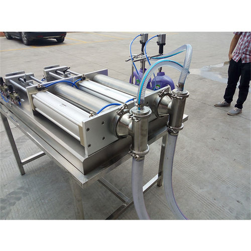 Double head filling machine自动化活塞式包装机 双头液体灌装机