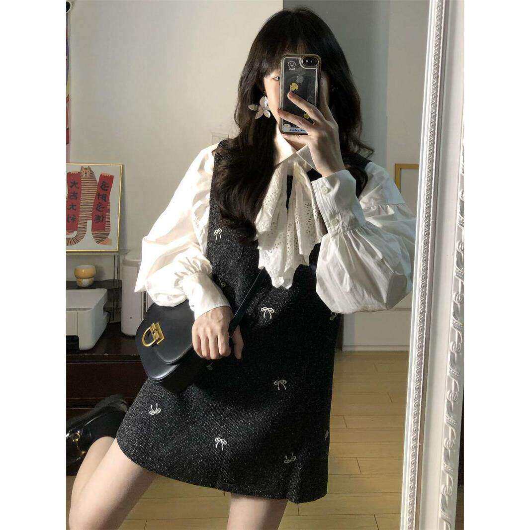 韩系慵懒风超仙包臀蝴蝶结刺绣背心连衣裙女秋冬白色衬衫两件套