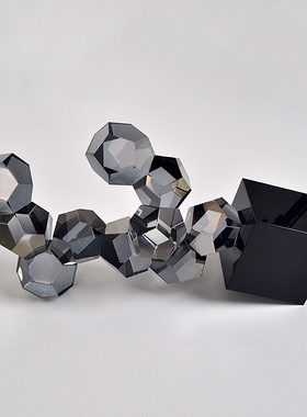 现代轻奢样板间客厅玄关桌面装饰品大号抽象雕塑几何水晶假山摆件