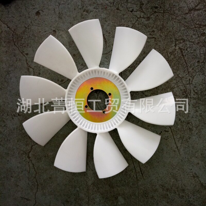 东风天锦发动机风扇叶总成1308010-KD100