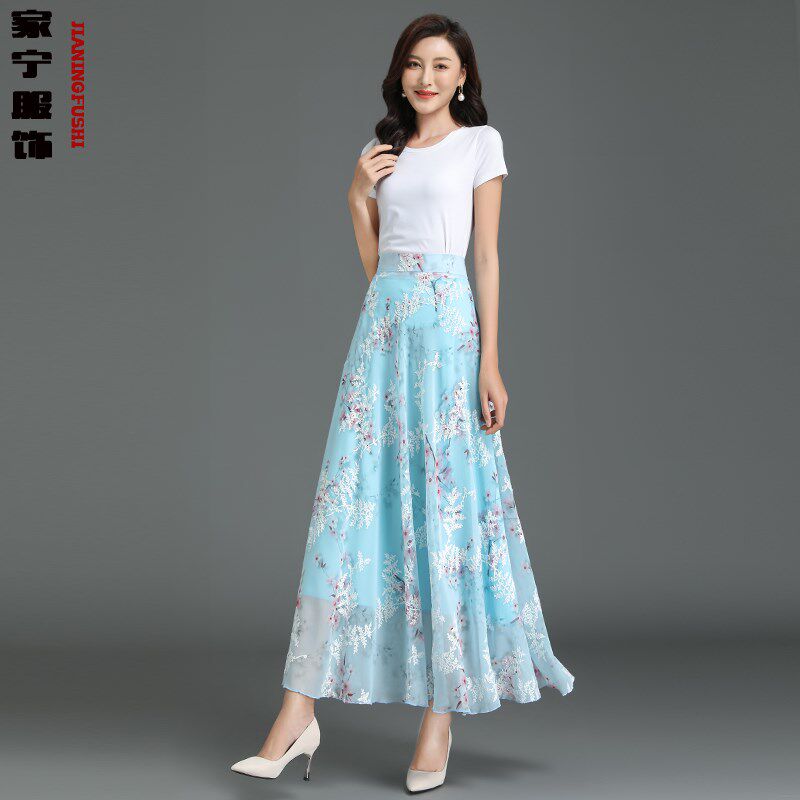 2024年夏季新款复古雪纺高腰裙蓝色碎花a型半身长裙提花垂感纱裙