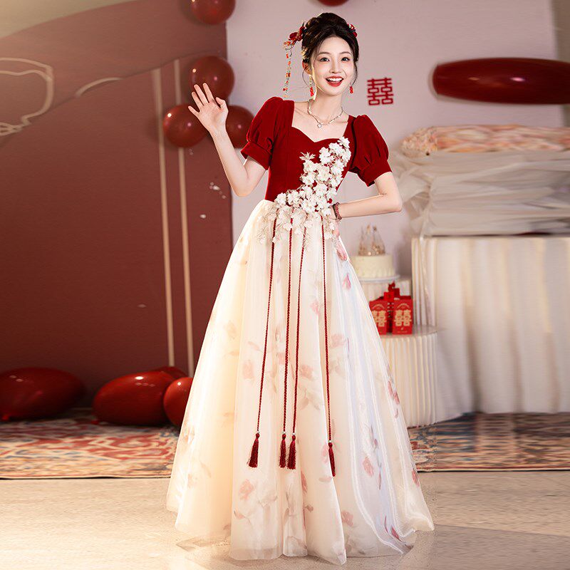 大码敬酒服新娘高级感方领结婚订婚礼服胖mm200斤2024新款回门服