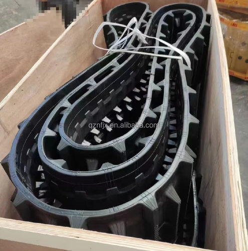 Rubber track橡胶履带 700x100x98工程橡胶履带